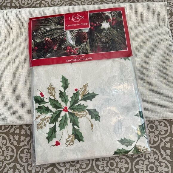 LENOX Holiday Shower Curtain‎ 72 x 72 inch Holly Leaf Christmas NEW - Picture 1 of 5